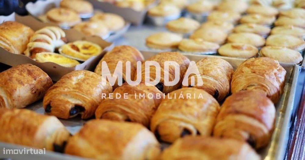 Oportunidade Única: Padaria com Carteira de Clientes e Fabrico Incluí