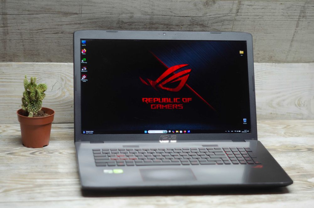 Ігровий ноутбук Asus ROG GL752VW i5-6300HQ / DDR4 8Gb / GTX960M / SSD / 17.3`