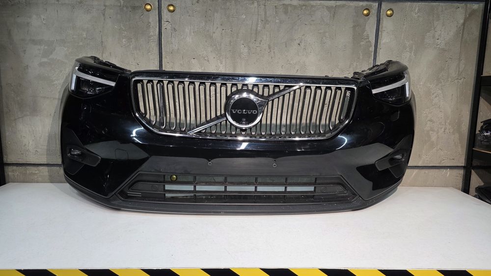 Volvo XC40 2024 рестайл Full LED Pixel LED фари + максимальний бампер OEM Europe