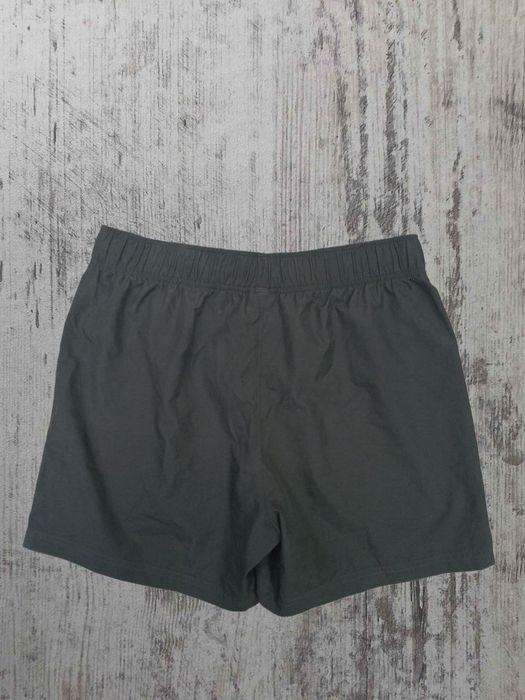Продам шорты Пума  размер L