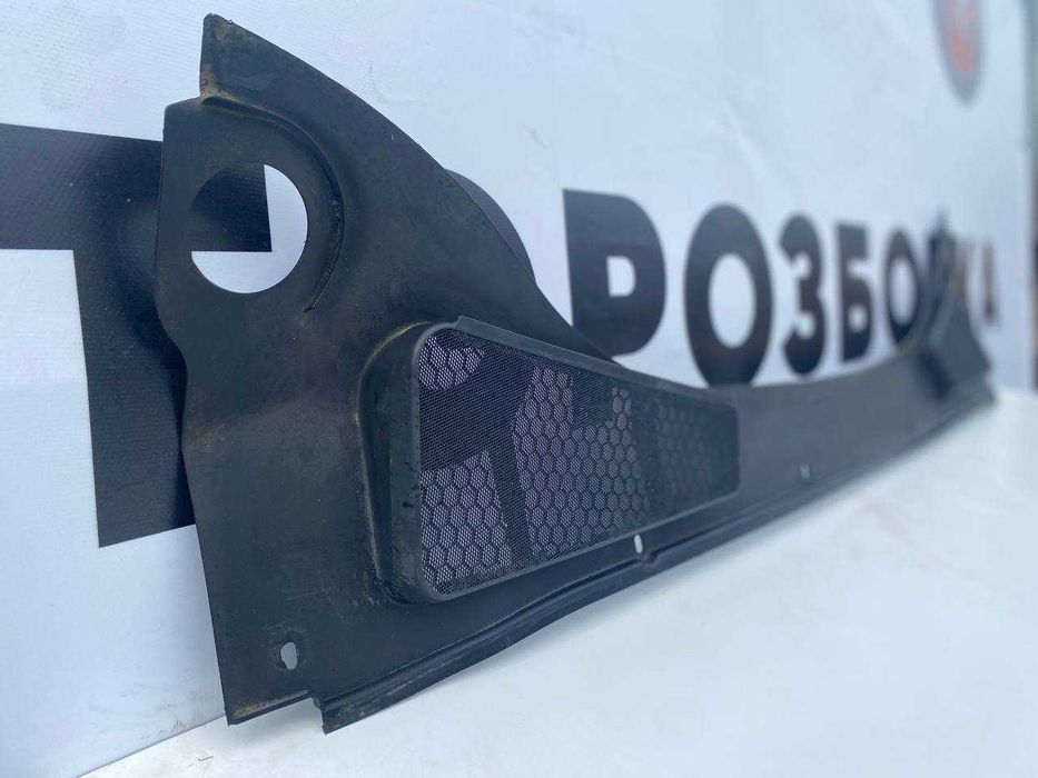 Решітка Вентиляції Зовнішня Ford Focus 3 Жабо Форд Фокус Mk3