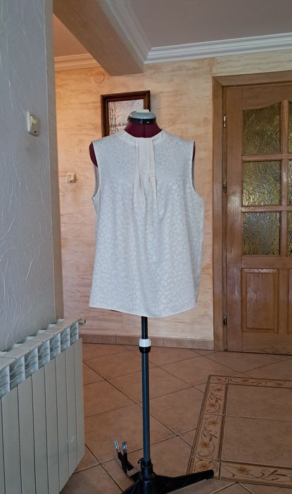 Elegancka nowa bluzka  - 16  ( 55% wiskoza,  45% polyester)