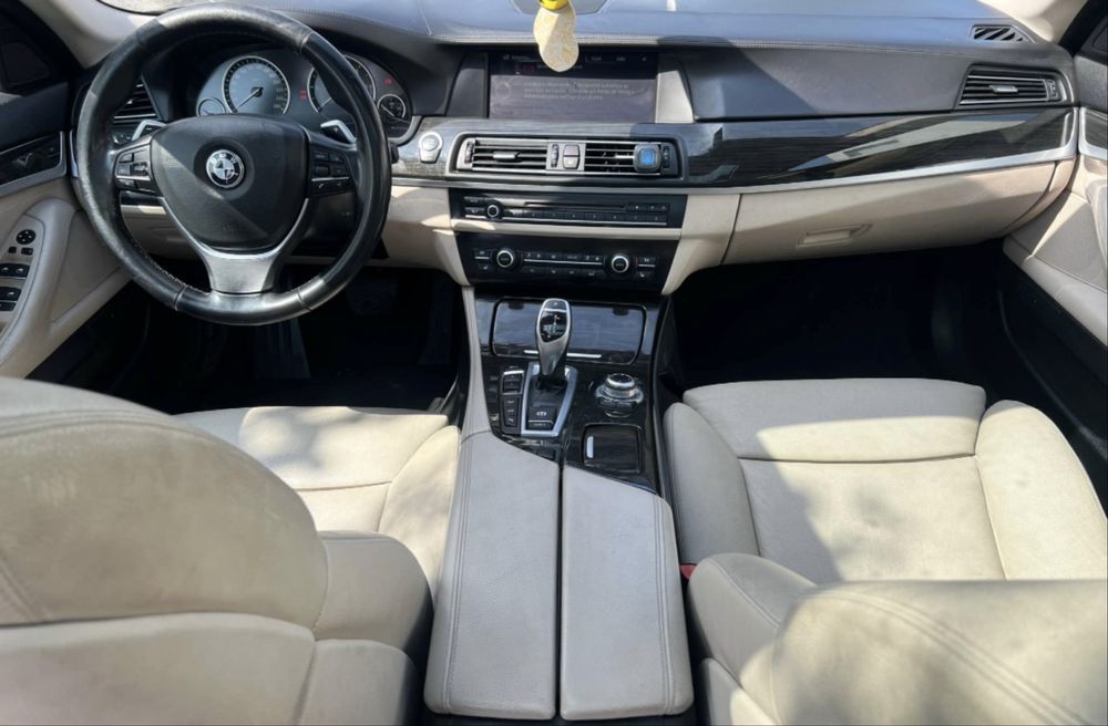 Bmw 525d 2013 luxuri full extras