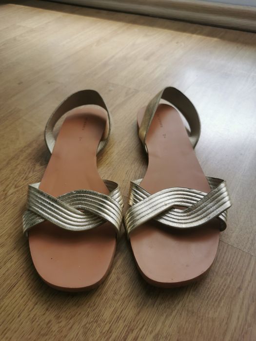 Złote sandały reserved