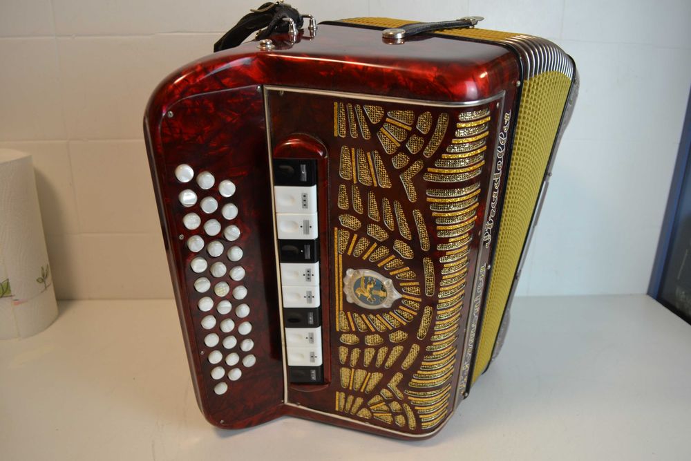 Concertina Cooperativa Stradella 5 Voz