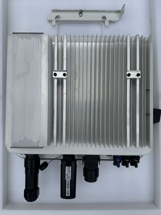 Growatt MOD 6000TL3-XH – Inversor híbrido trifásico