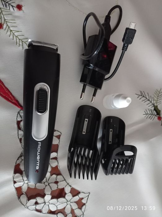 Máquina de aparar a barba como nova