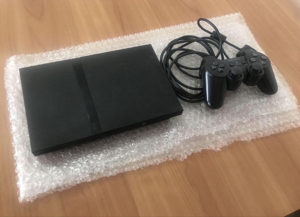 Плейстейшен 2 слим