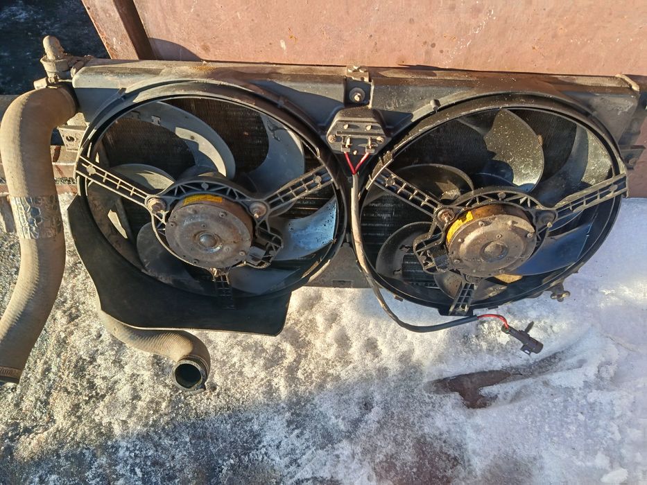 Продам радиатор охлаждения, Шивролет Нива.