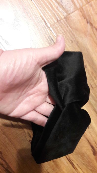 Opaska welurowa czarna