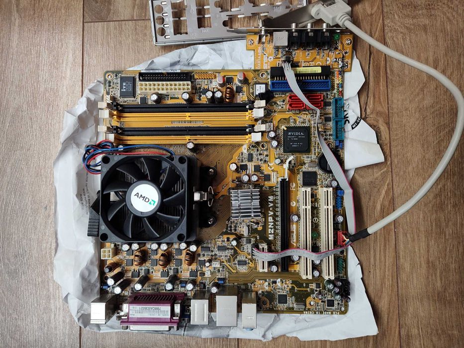 Материнська плата