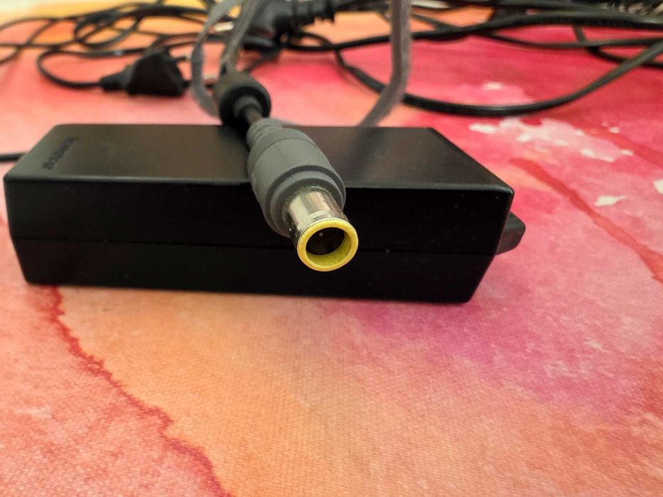 Oryginalny zasilacz LENOVO 65W 92P1211 20V / 3,25A wtyk 8 mm z bolcem