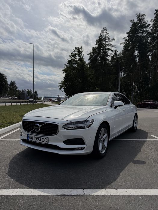 Продам Volvo S90 long версія 2017р, Т5, Momentum Pro