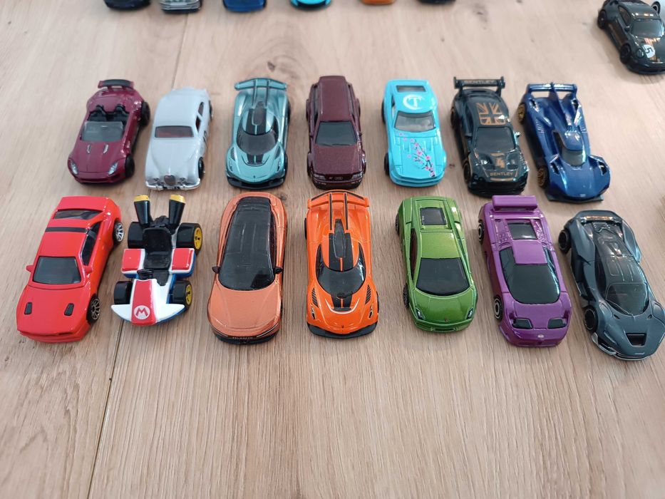 Samochody hot wheels