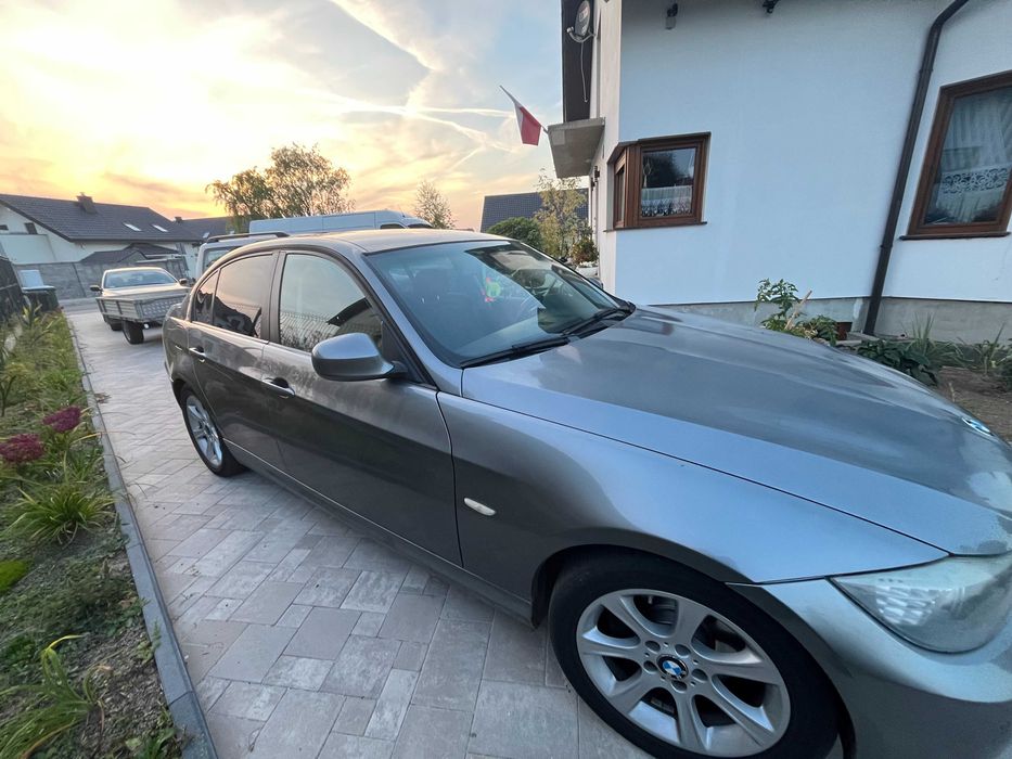Samochód BMW e90 320d