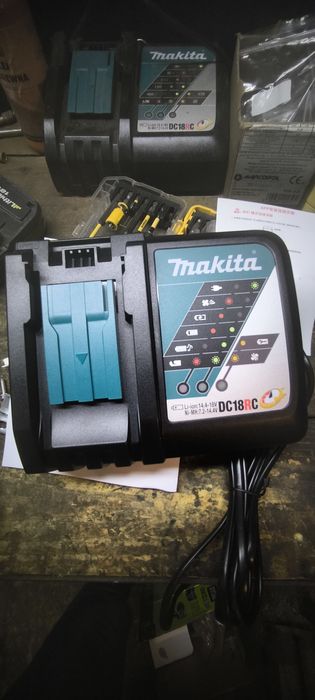 ładowarka makita DC18RC
