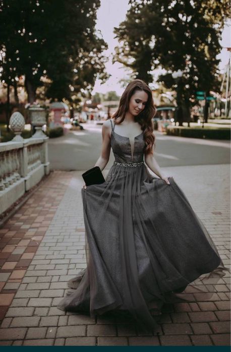 Платье для випуску, пишне