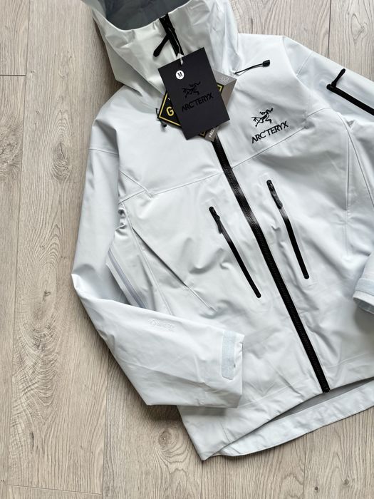 Пуховик Arcteryx 3в1 (ветровка+пуховой подклад)