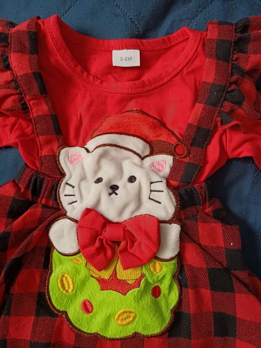 Sukienka z bodziakami i opaską