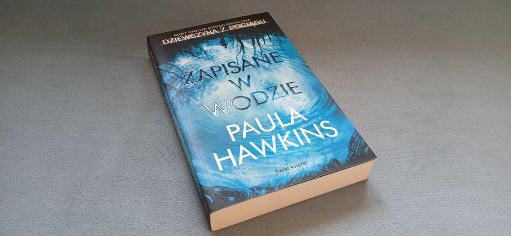Zapisane w wodzie, Paula Hawkins