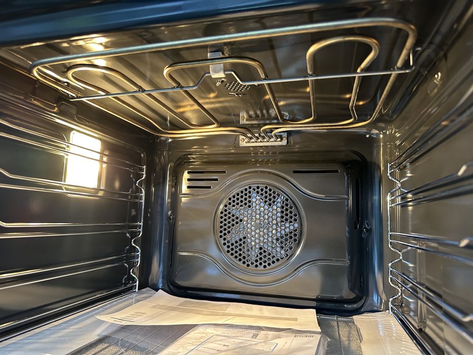 Нова духова шафа SMEG SF6402TVX духовка смег