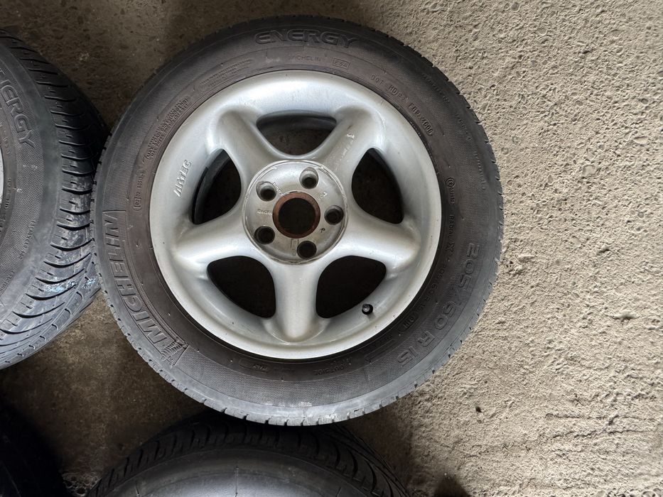 Диски шини 5/112R15 ЕТ38 7J ЦО57.1 205/60R15 два 4.7мм два 4.2мм Skoda wv Audi Seat Passat T4 Mercedes