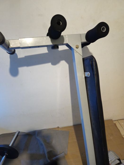 Banco de Abdominais e Musculação Domyos – Dobrável e Impecável