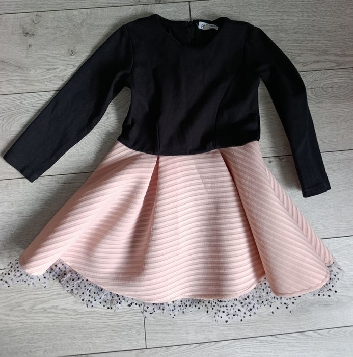 Elegancka sukienka roz 110