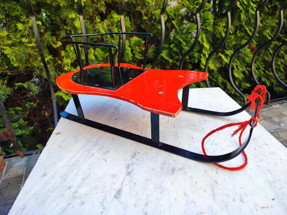 Metalowe sanki dla lalki,misia,vintage lat 70