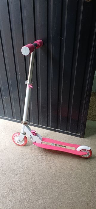 Várias bicicletas criança