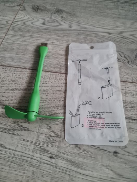 Ładowarka 2w1 + wiatrak i podgrzewacz do kubka, kostka do gniazdka i d