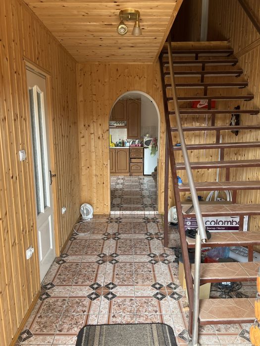 Будинок на березі р. Дністер