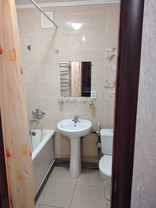 1 кімн. кварт., центр, пр.Свободи. поруч санаторії, парк, річка