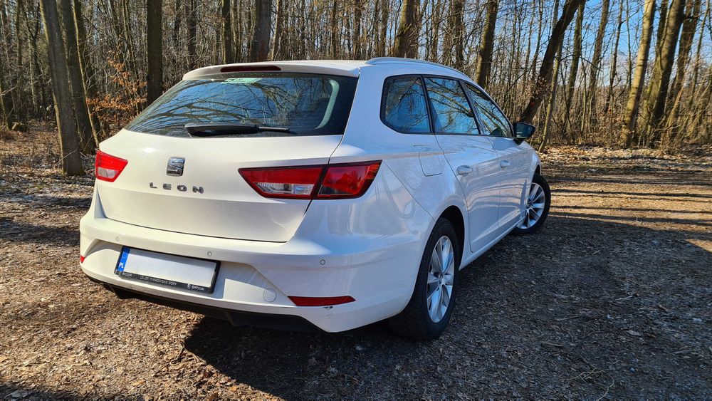 Wynajem Seat Leon kombi 2018 1,6 TDI 110KM