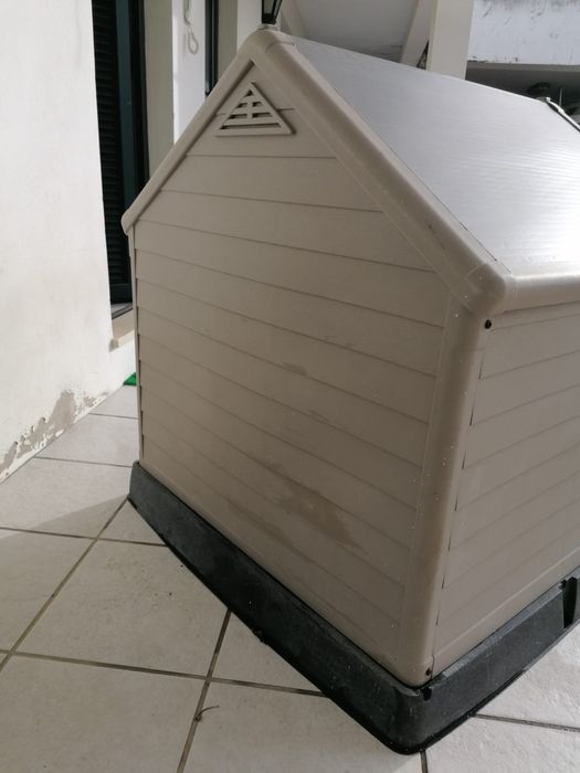 Casota de cão KETER TAUPE 99x99x95 CM