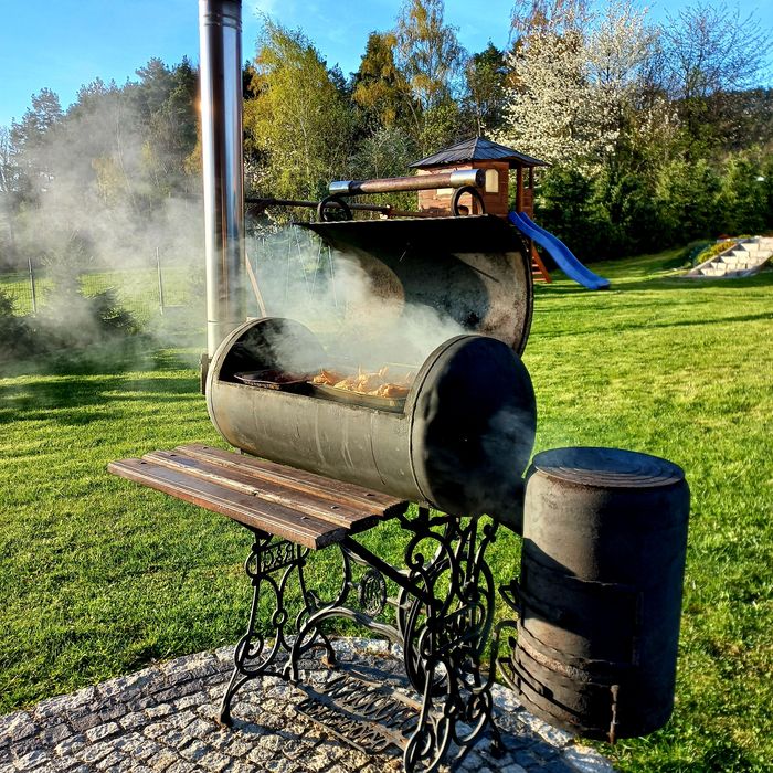 GRILL- wędzarnia 2 w 1 ! POLECAM  !