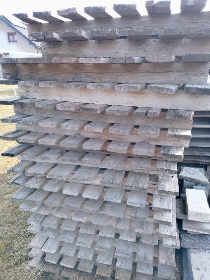 Sprzedam palety po kostce brukowej