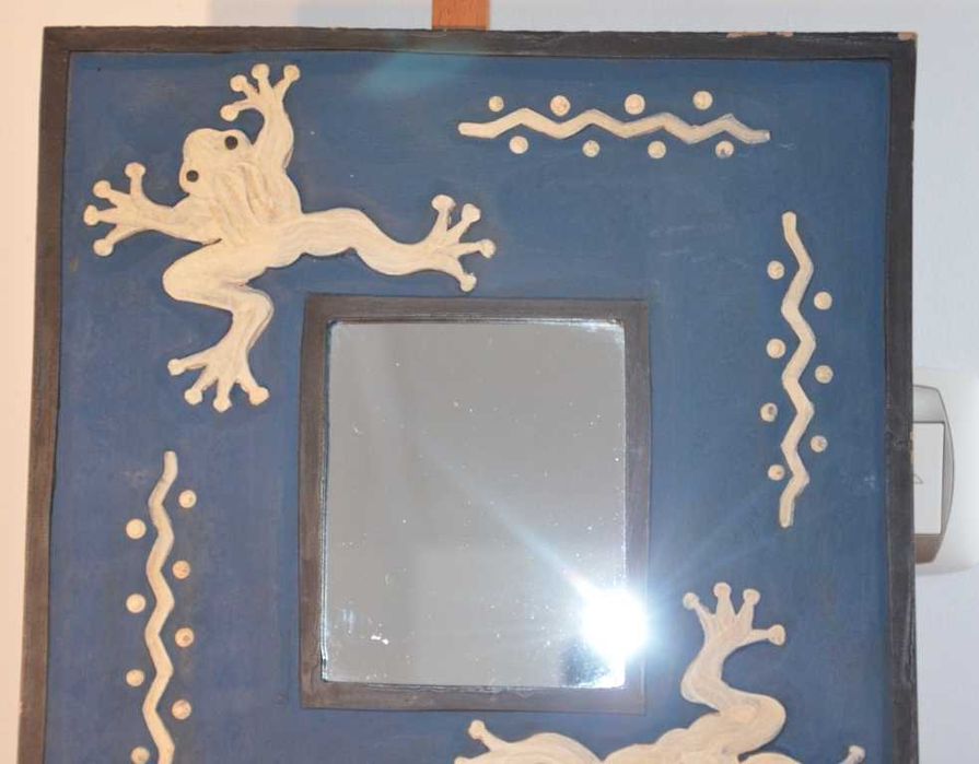 Espelho de parede, artesanal e em madeira