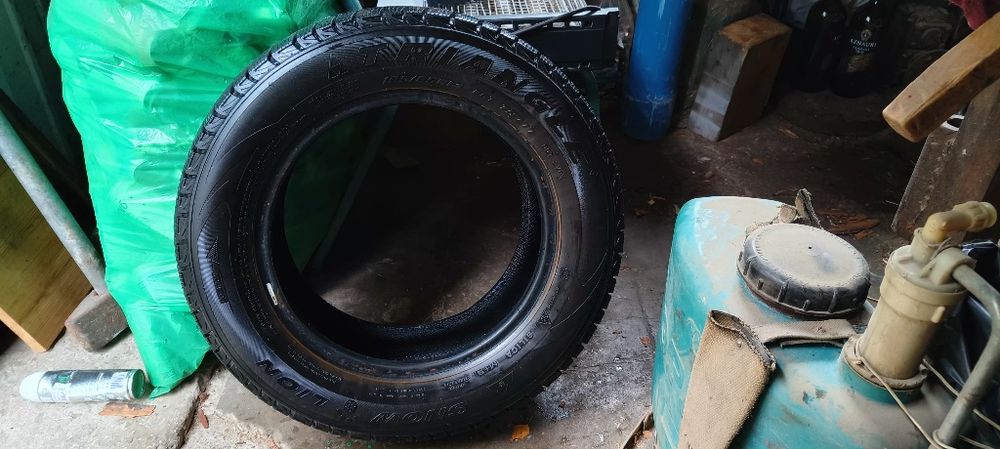 Продам покришку Triangle