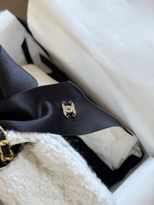 Chanel Classic Flap Bag Tweed with Gold-Tone Metal , жіноча сумочка