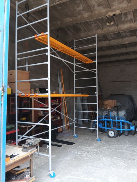 Rusztowanie elewacyjne drabinkowe metalowe