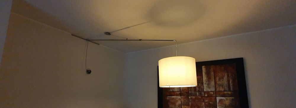 Candeeiro extensível de teto