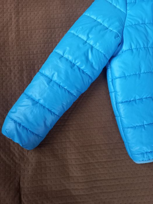 Куртка демісезонна жіноча.