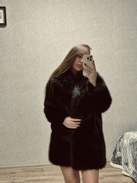 Продам Шубу с искуственого меха