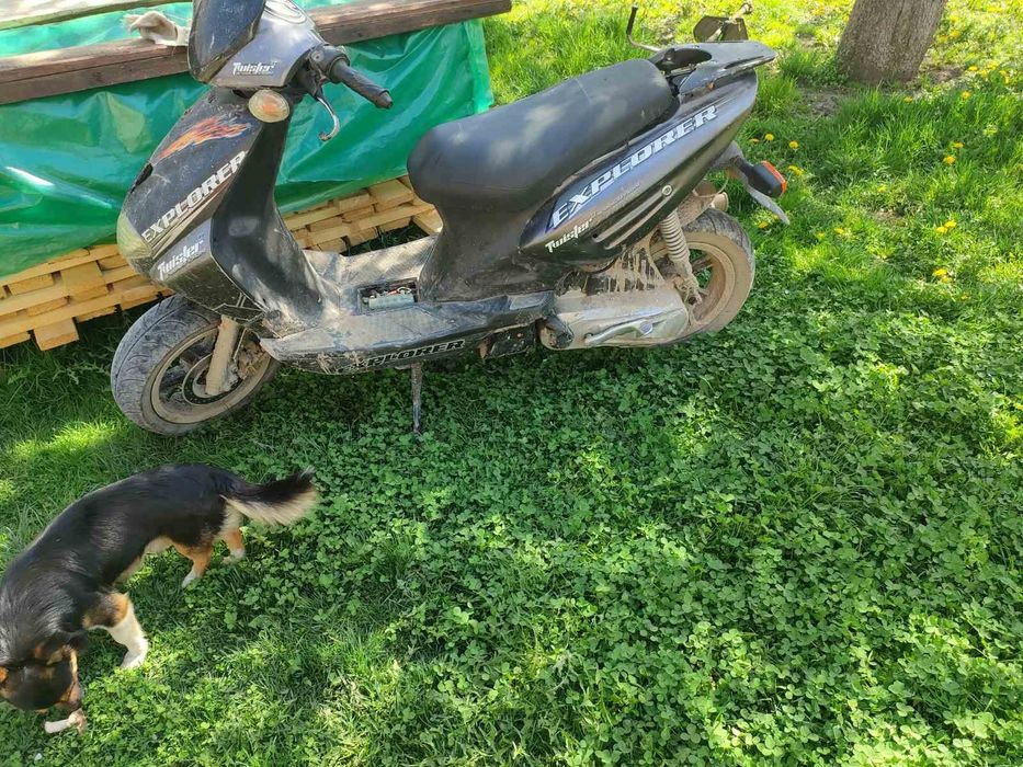 Продам скутер під відновлення