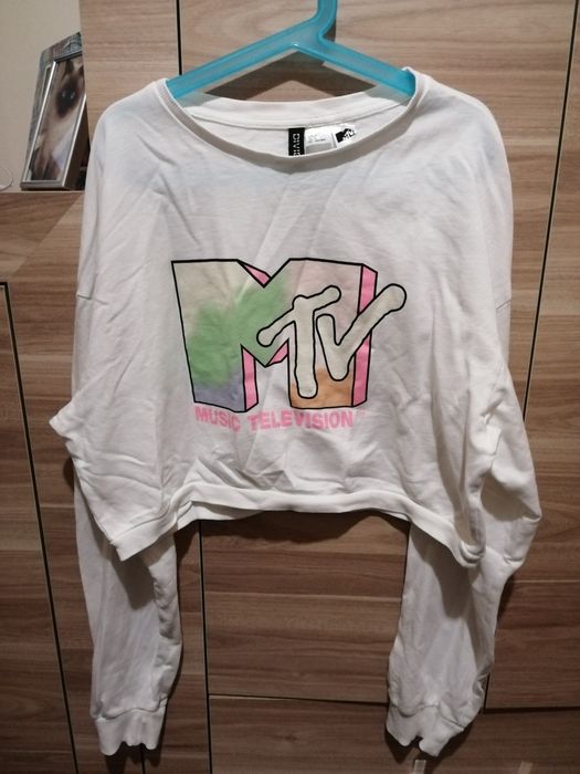 Bluzka biala z m tv