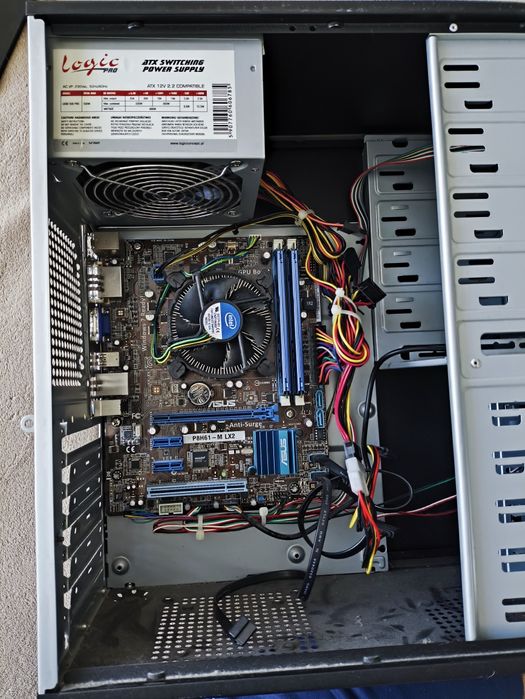 Komputer G460 DDR3 2x2gb 500W