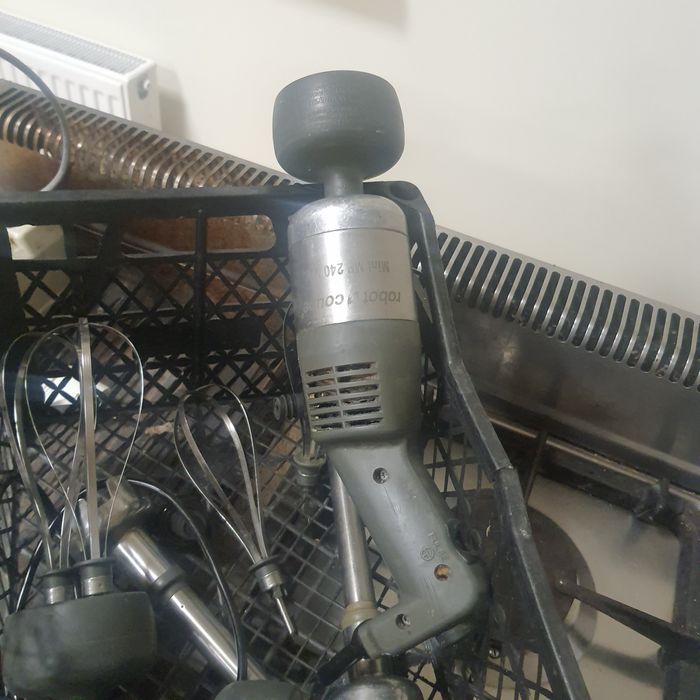 Продам Погружной миксер Robot Coupe Mini MP 240 ,овощерезки Robot Coupe  Cl50