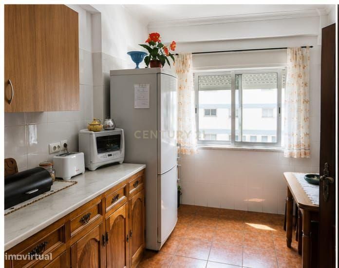 Apartamento T1 em Agualva-Cacém. Excelente Localização e Bons Acessos