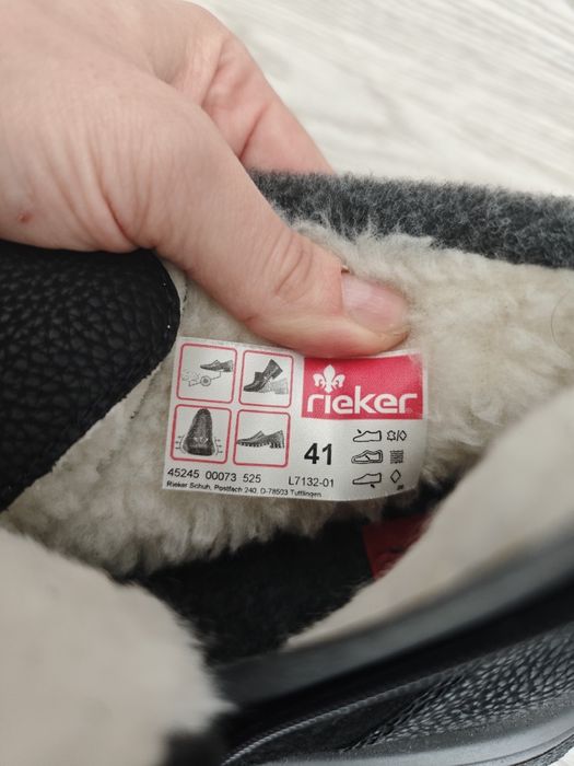 Trzewiki firmy Rieker